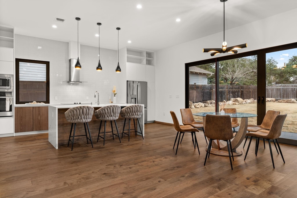 2915 Chisholm Trl - Photo 8