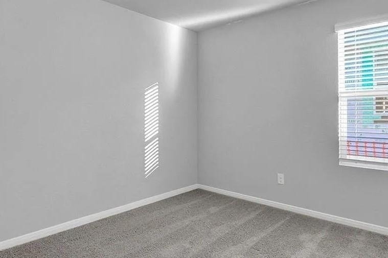 211 Hamilton Pool Ln - Photo 2