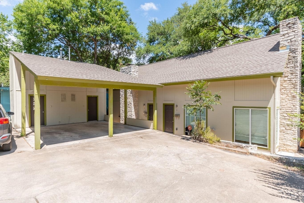 1506 Rockdale Cir - Photo 3