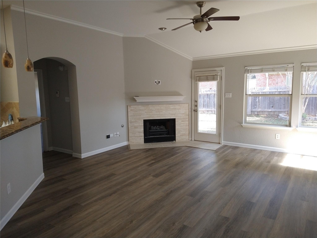 8706 Priest River Dr - Photo 5