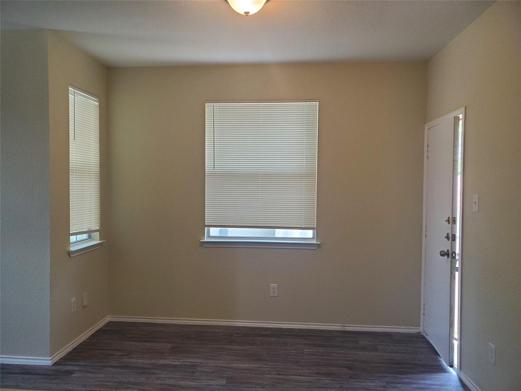 14001 Cambourne Dr - Photo 8