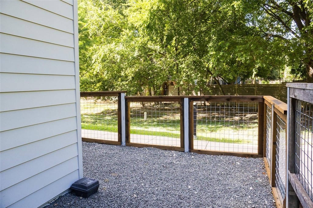 2505 Thornton Rd - Photo 23
