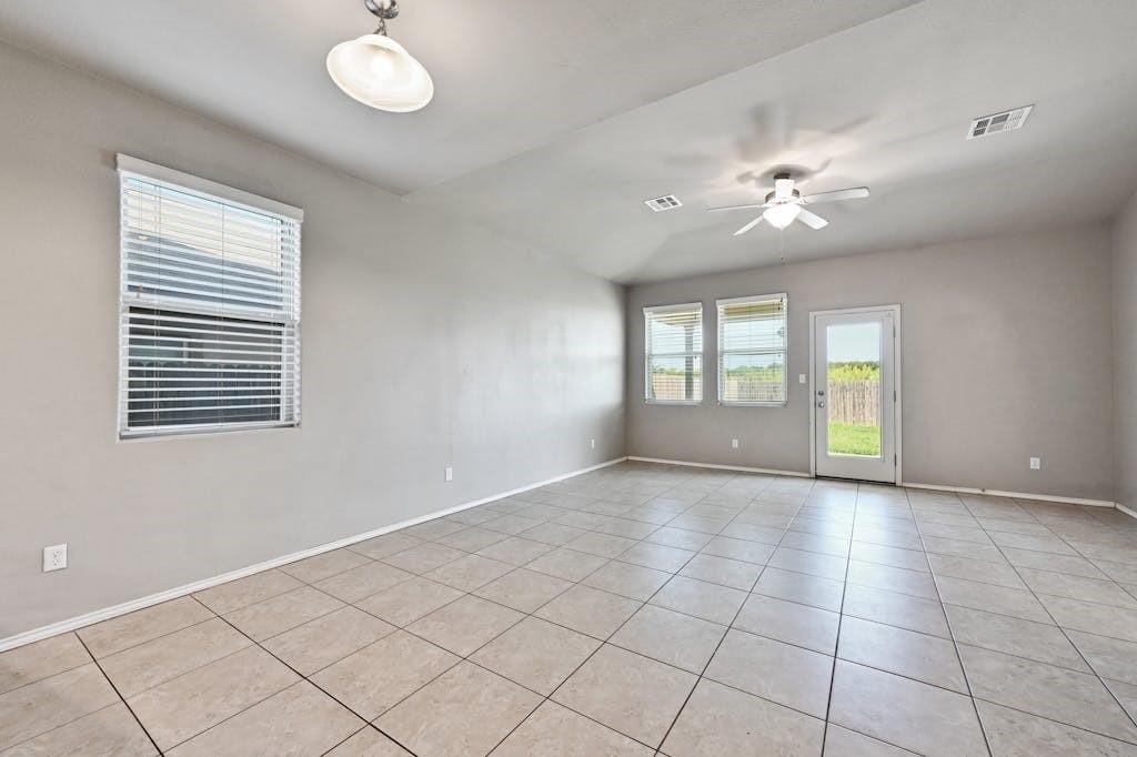 374 Wincliff Dr - Photo 12
