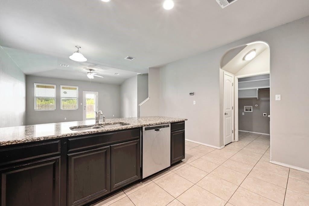 374 Wincliff Dr - Photo 9