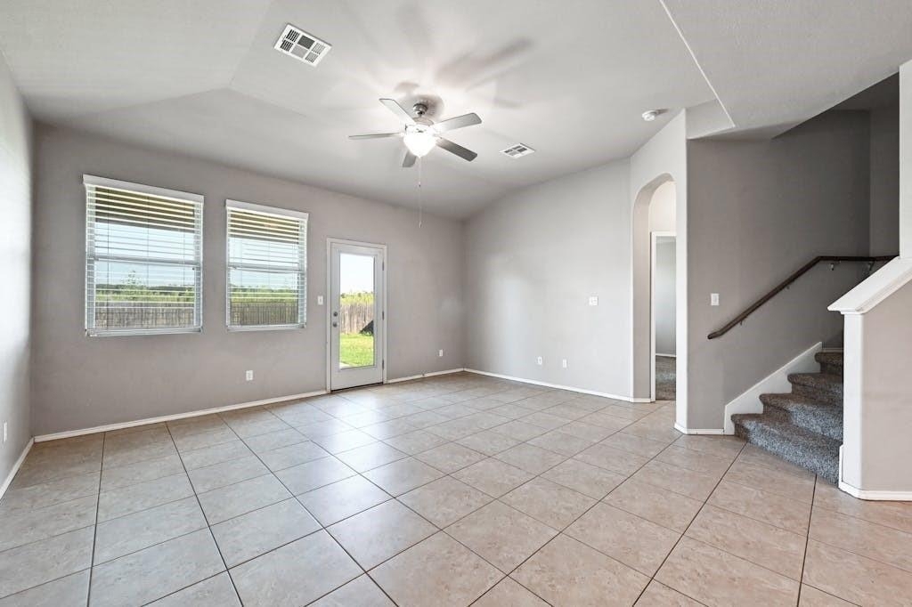 374 Wincliff Dr - Photo 13