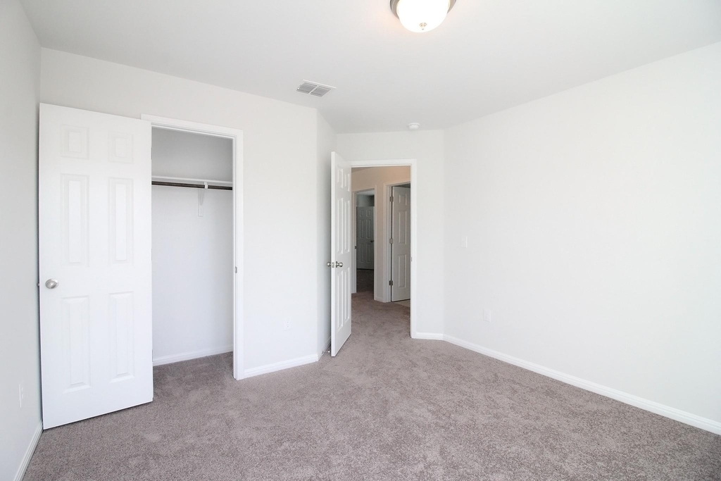 10305 Forest Grove Dr - Photo 25