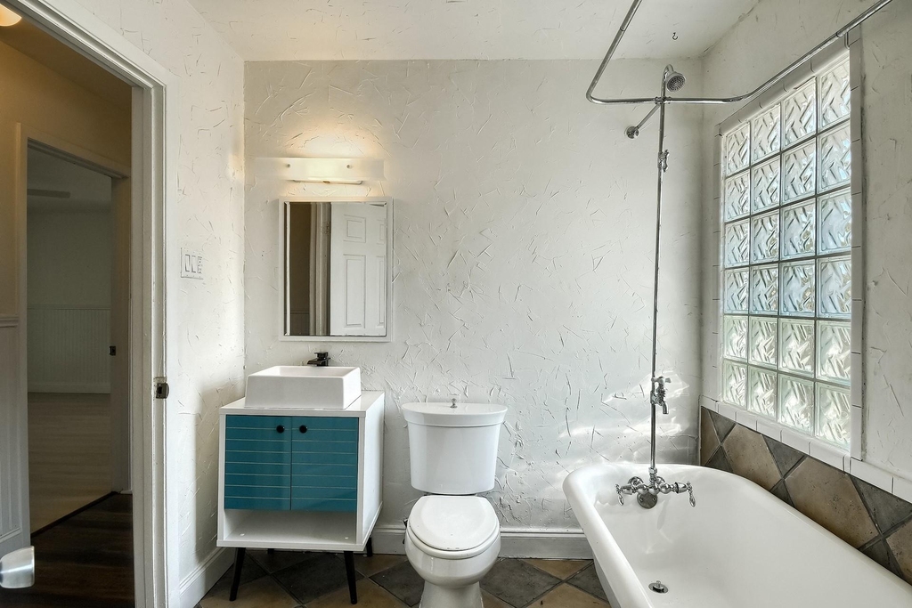 1011 Berrywood Dr - Photo 14