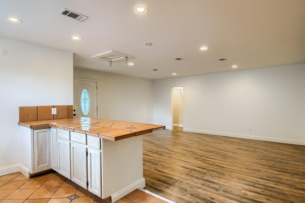 1011 Berrywood Dr - Photo 23