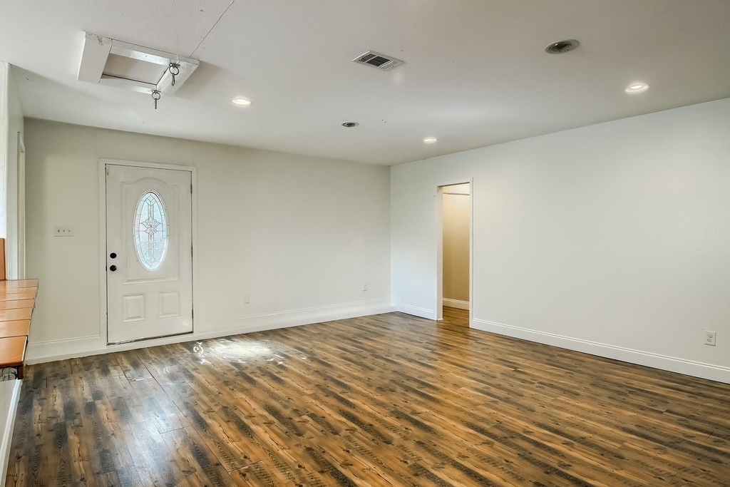 1011 Berrywood Dr - Photo 24