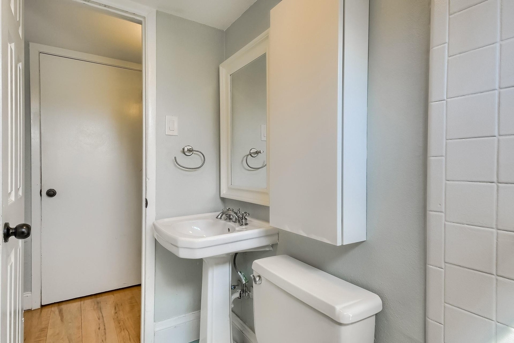 1011 Berrywood Dr - Photo 20