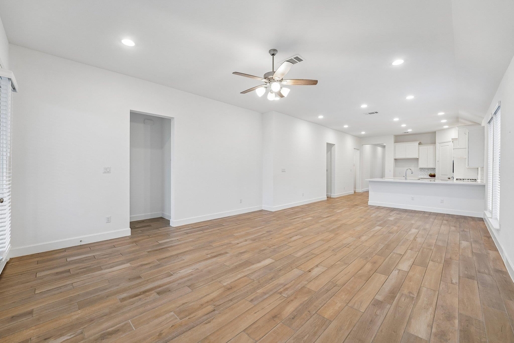 133 Plumbago Loop - Photo 10