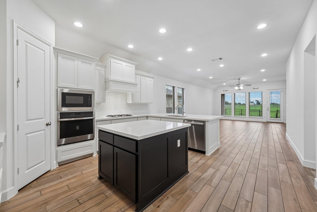 133 Plumbago Loop - Photo 4