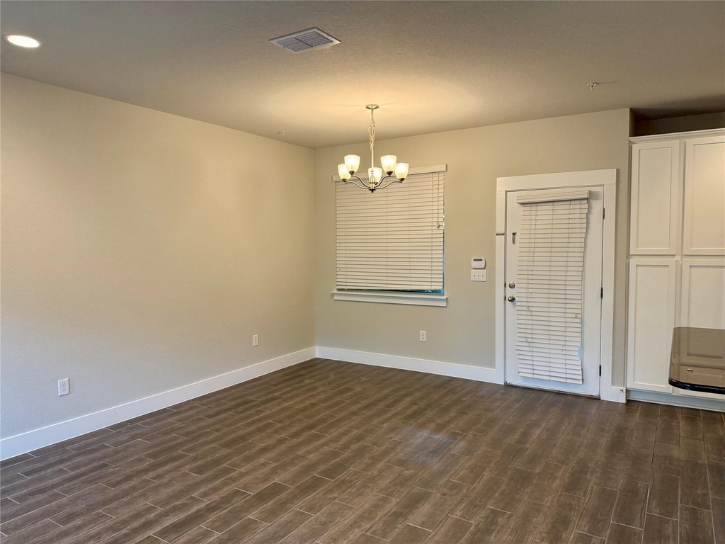 7403 Pantherpaw St - Photo 1