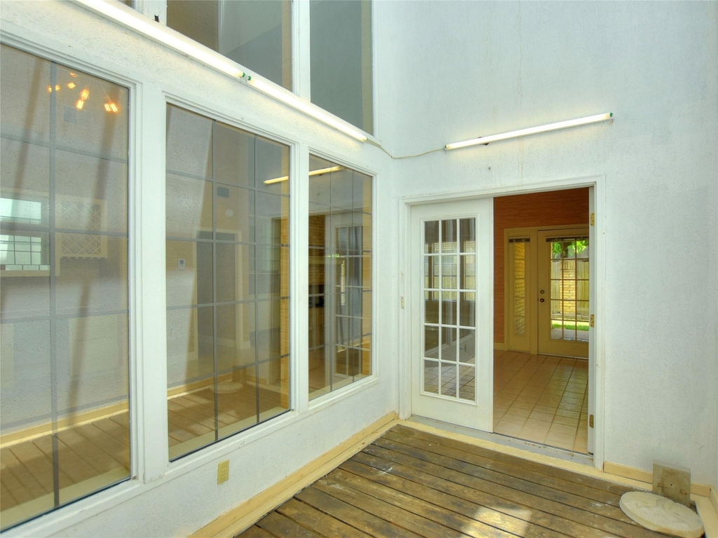 10215 River Plantation Dr - Photo 4