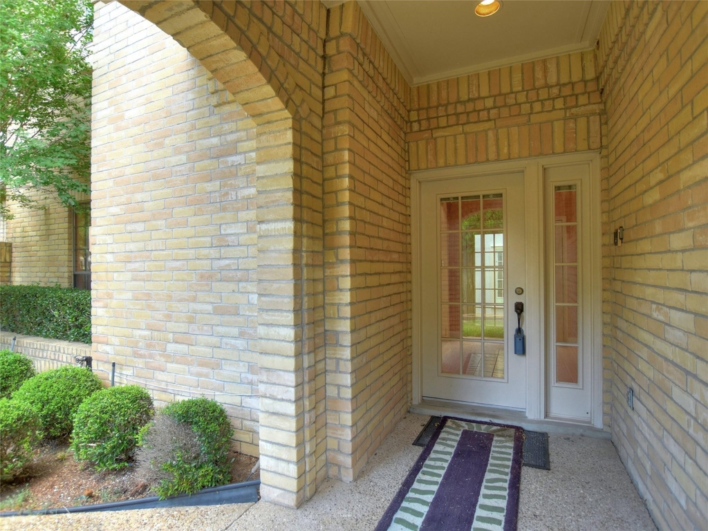 10215 River Plantation Dr - Photo 1