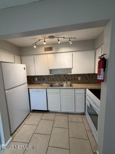 3044 Walton Street - Photo 1