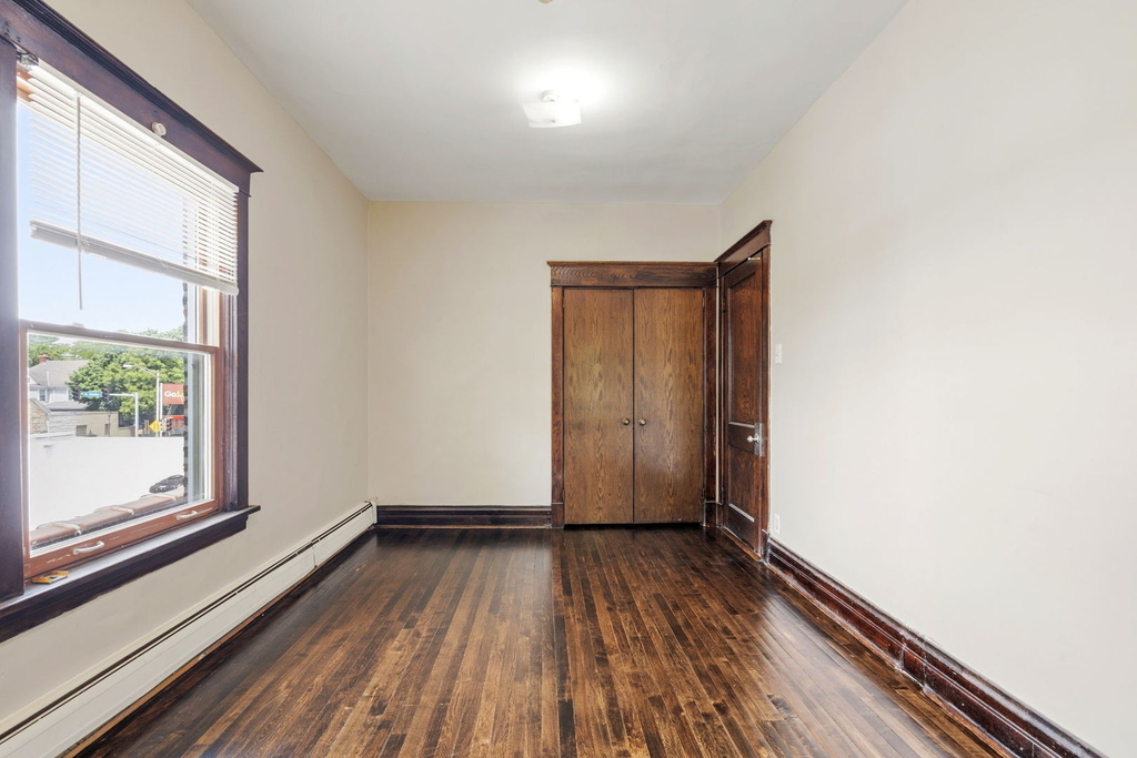 319 Chicago Avenue - Photo 4