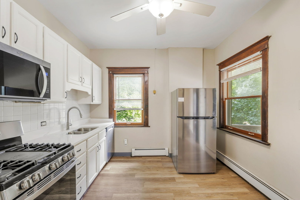 319 Chicago Avenue - Photo 8