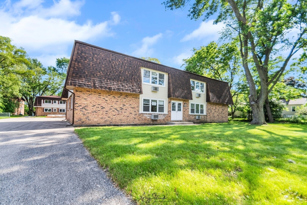 902 3rd Street - Photo 0
