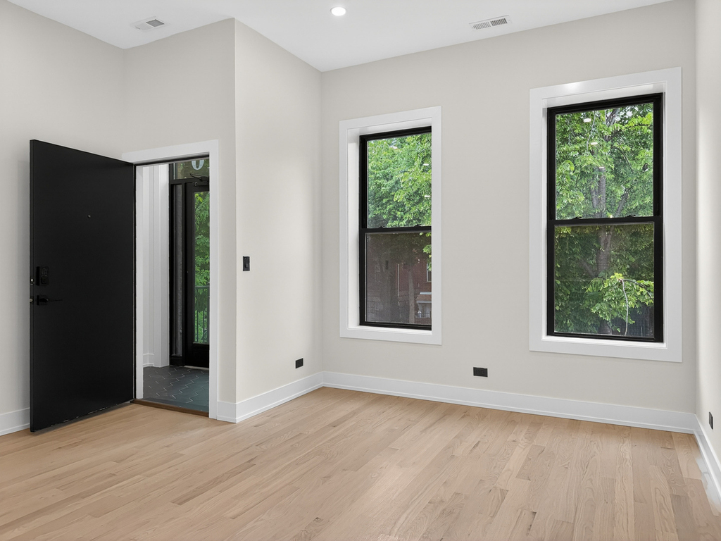 1416 N Maplewood Avenue - Photo 8