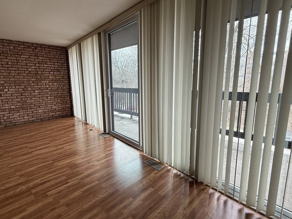 5500 Hillcrest Lane - Photo 3