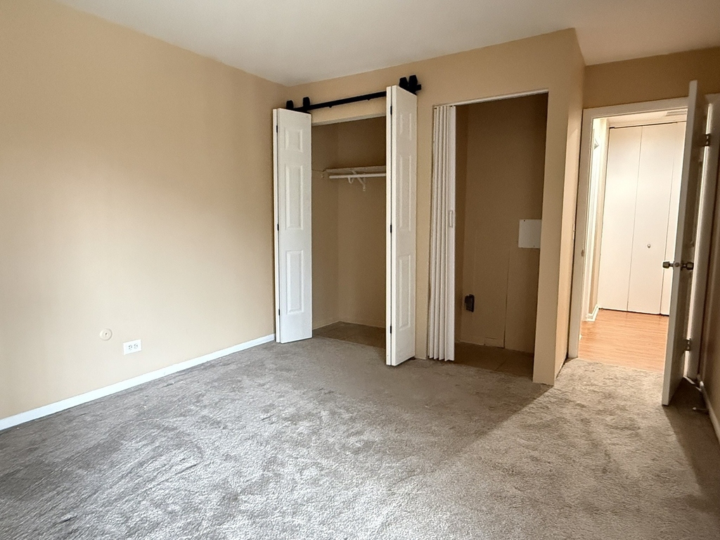 5500 Hillcrest Lane - Photo 8