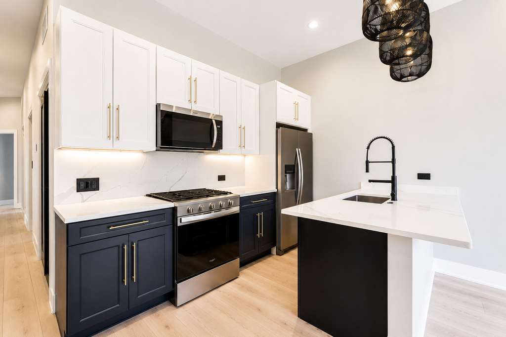 1309 N Rockwell Street - Photo 2