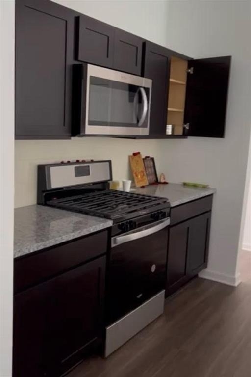 6050 Sanford Place N - Photo 5