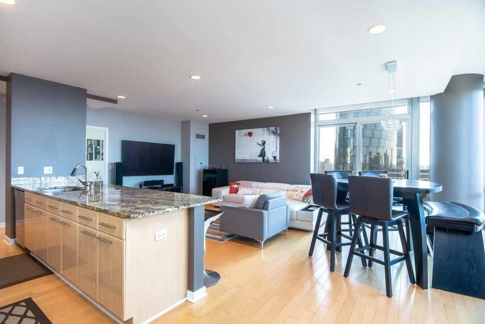 737 W Washington Boulevard - Photo 5