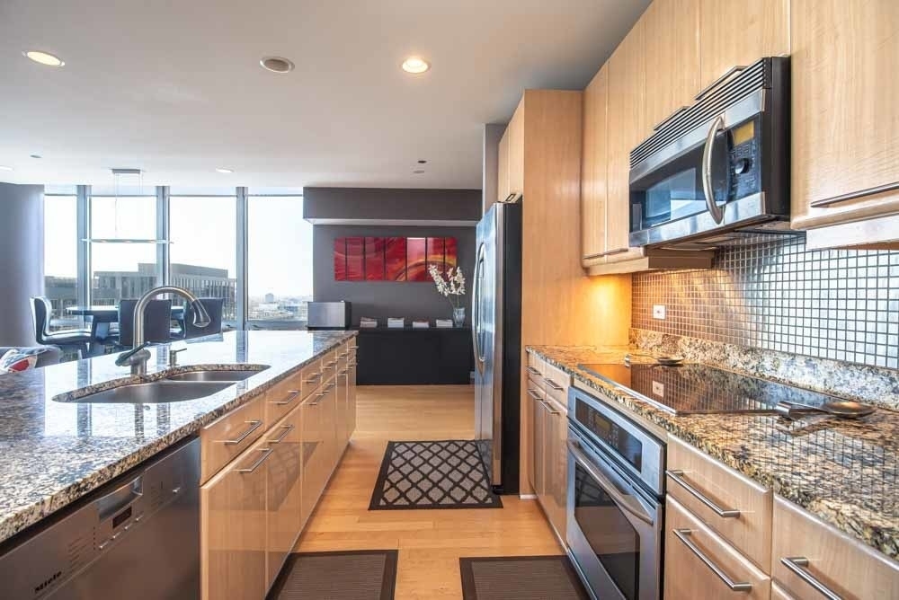737 W Washington Boulevard - Photo 6