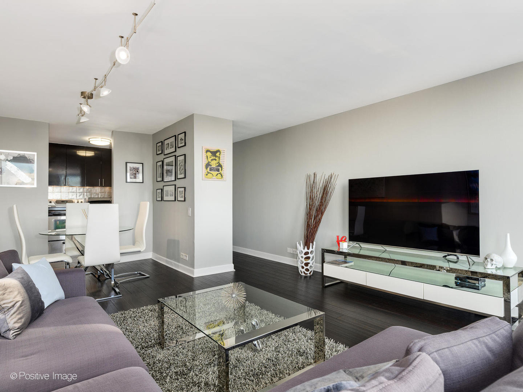 1030 N State Street - Photo 7