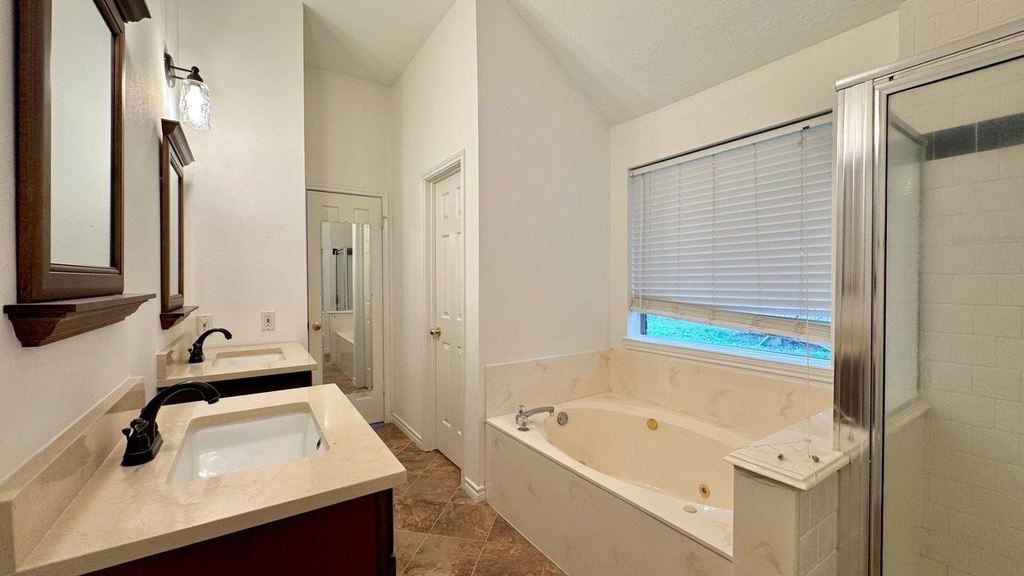 15027 Winding Black Cherry Lane - Photo 23