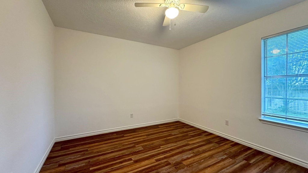 15027 Winding Black Cherry Lane - Photo 27
