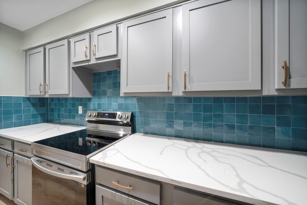 11550 Chimney Rock Road - Photo 7