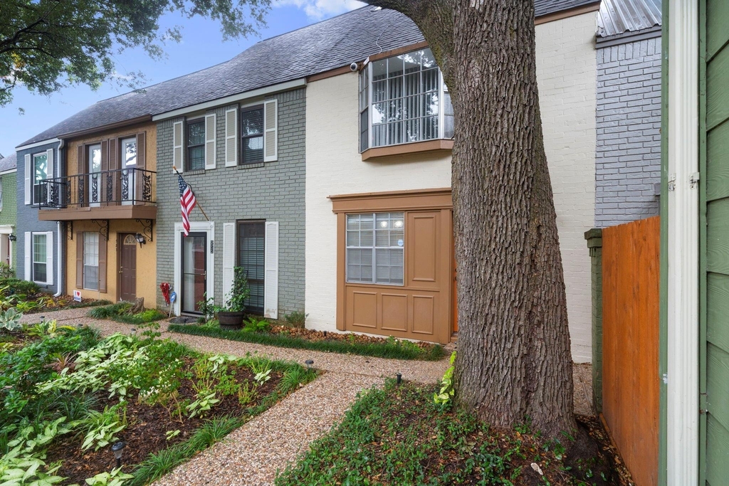11550 Chimney Rock Road - Photo 2