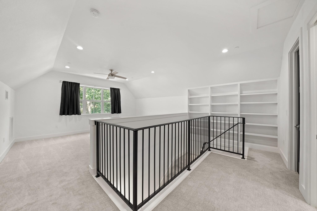 5345 Larkin Street - Photo 19