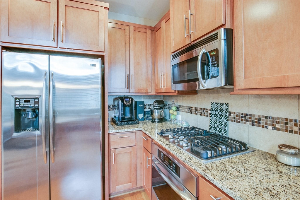 760 Nicholson Street - Photo 13