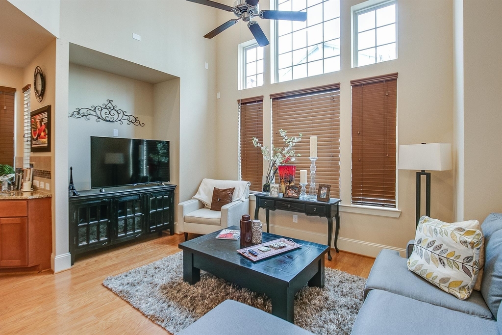 760 Nicholson Street - Photo 18