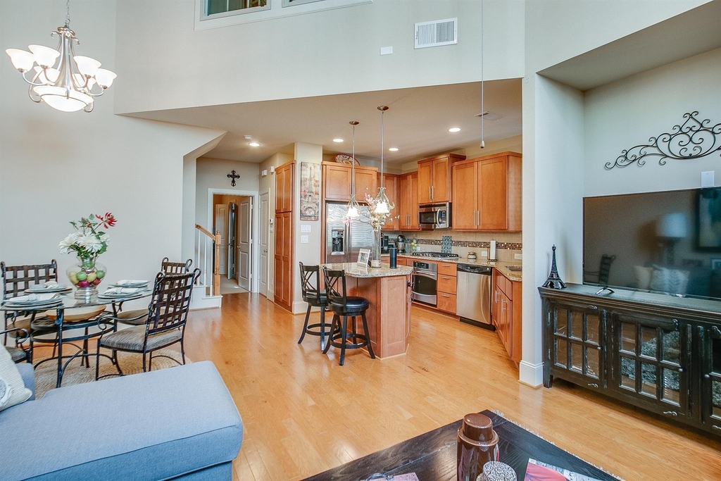 760 Nicholson Street - Photo 10