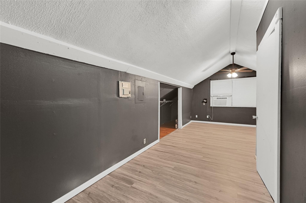 310 N Rock Island St - Photo 8