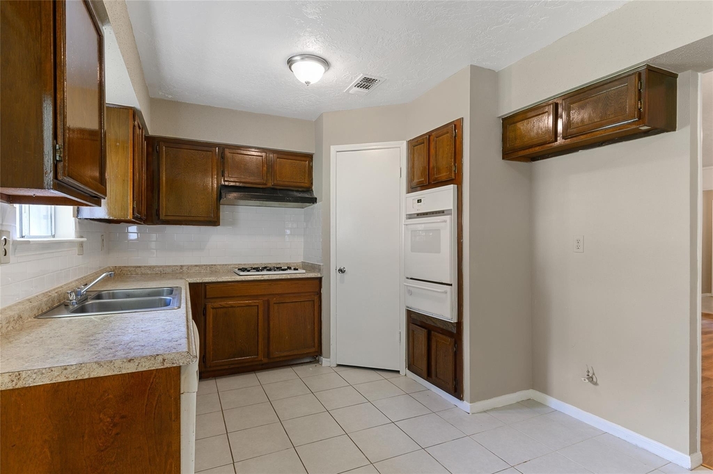 10427 Huntington Place Drive - Photo 5