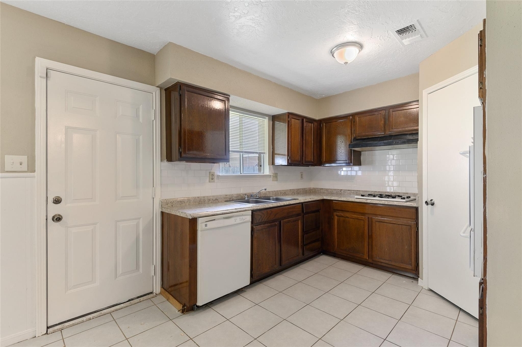 10427 Huntington Place Drive - Photo 4