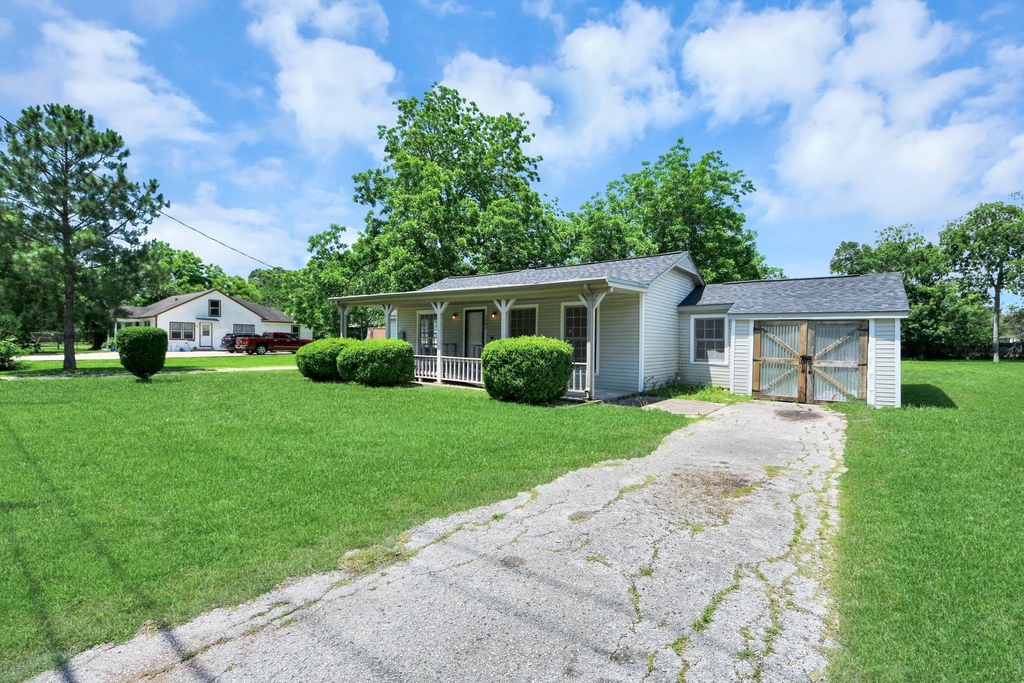 3603 Crosby Cedar Bayou Road - Photo 2