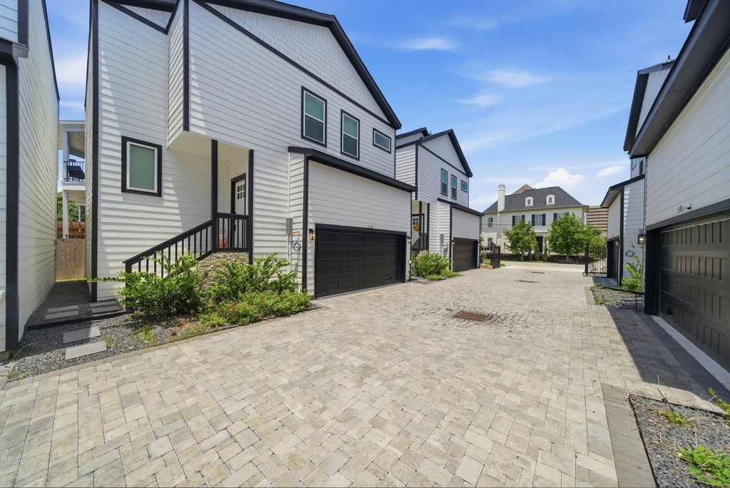1352 W 24th Street - Photo 1