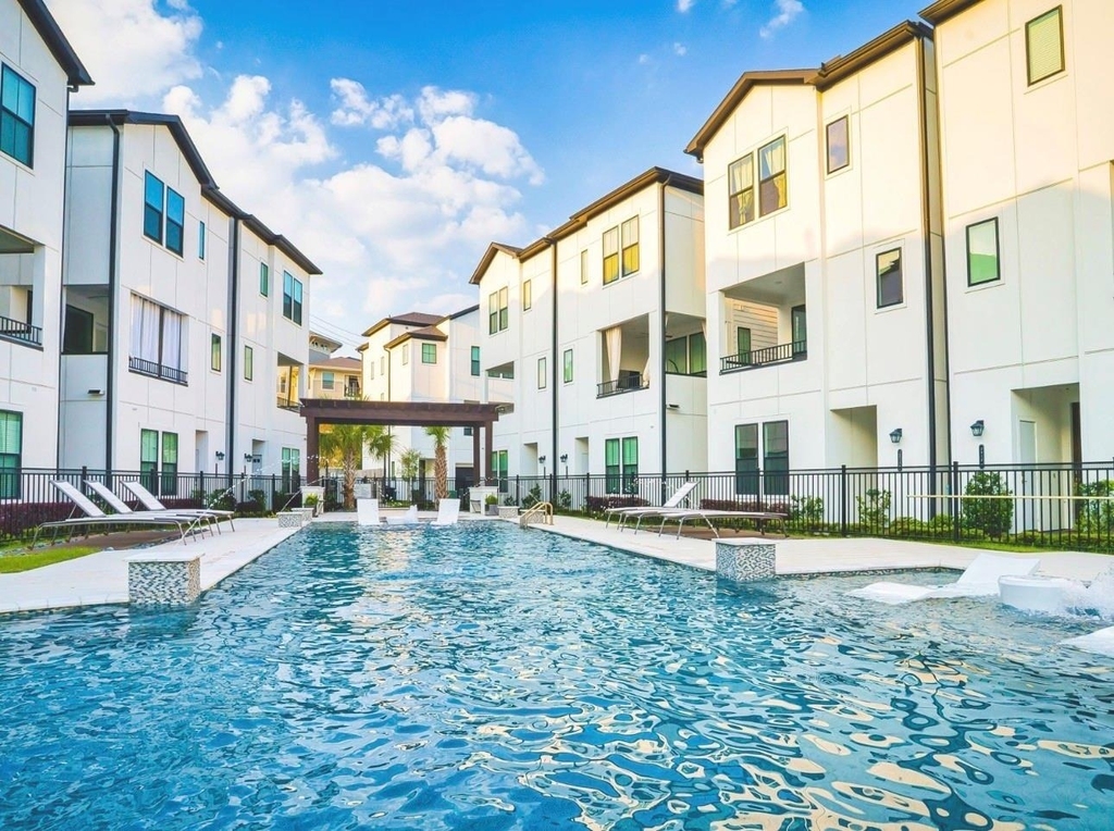2802 Grand Fountains Drive - Photo 25