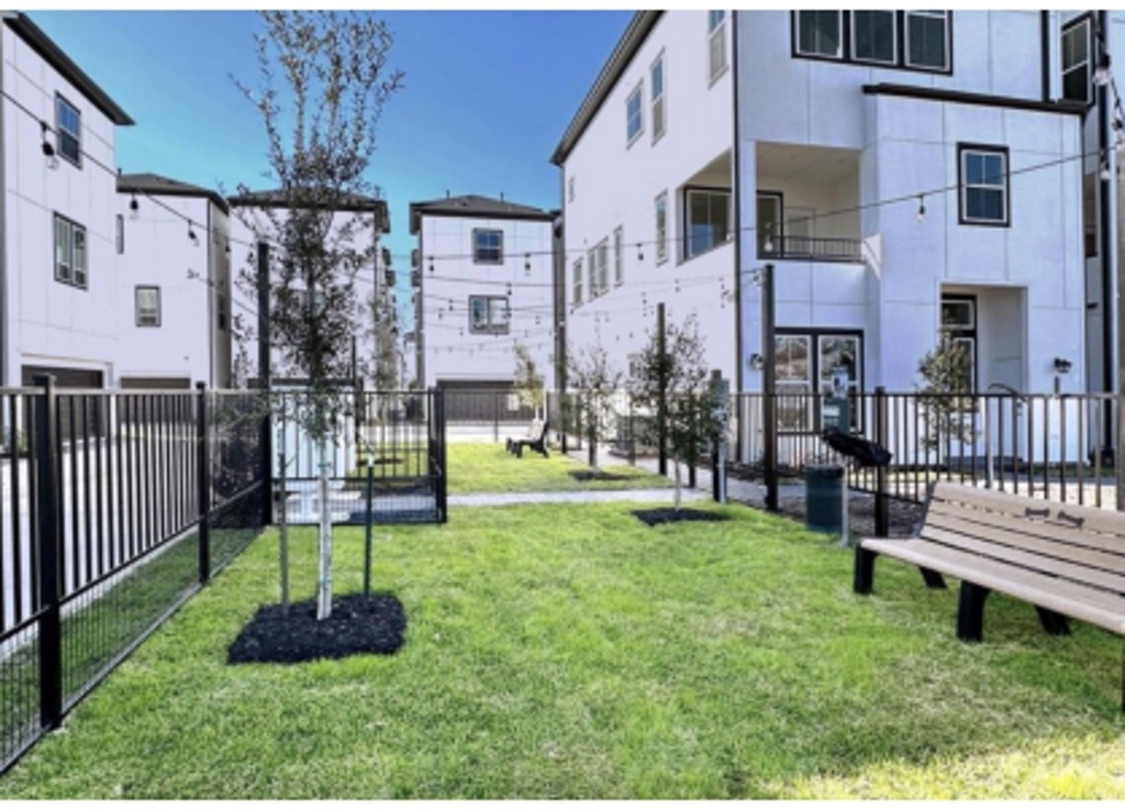 2802 Grand Fountains Drive - Photo 28
