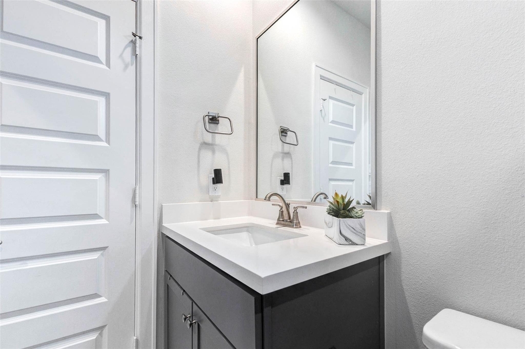 2802 Grand Fountains Drive - Photo 21