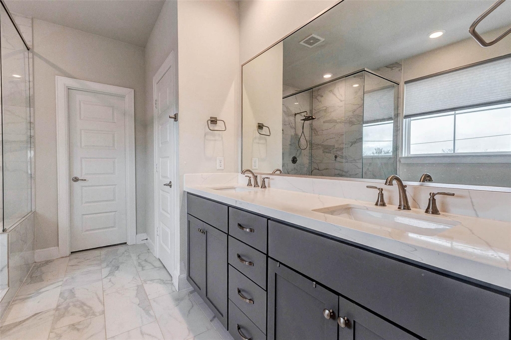2802 Grand Fountains Drive - Photo 16