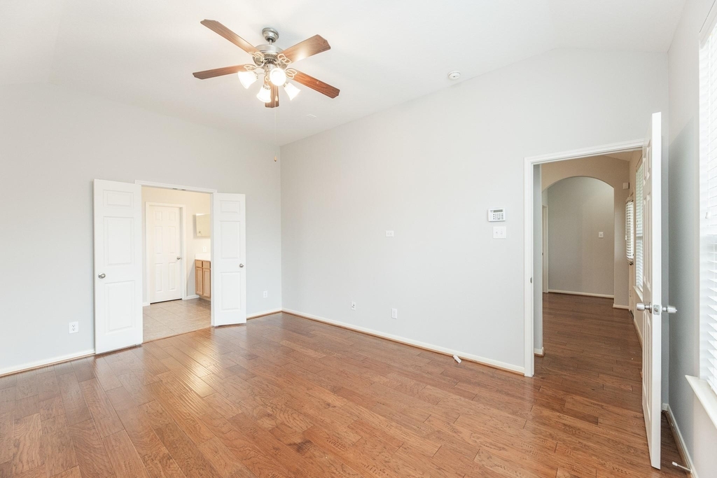 25811 Sundrop Meadows Lane - Photo 18