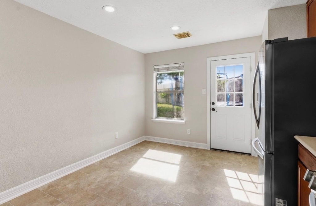 3638 Fuller Bluff Drive - Photo 7